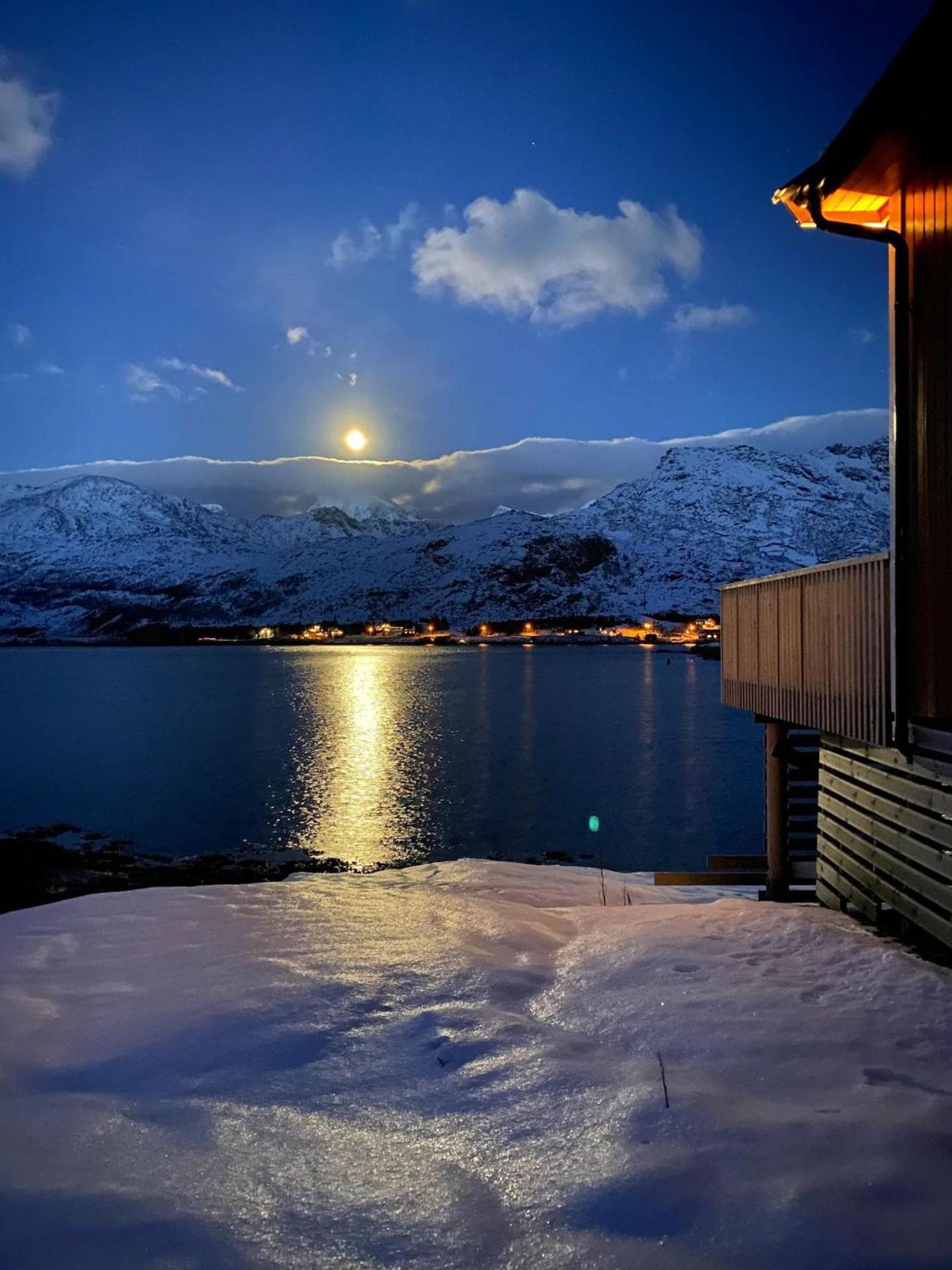 Oceanview Mini-House - Stunning Views Apartment Ramberg Exterior foto