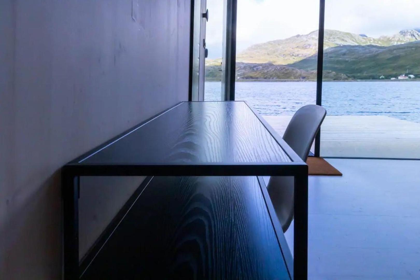 Oceanview Mini-House - Stunning Views Apartment Ramberg Exterior foto