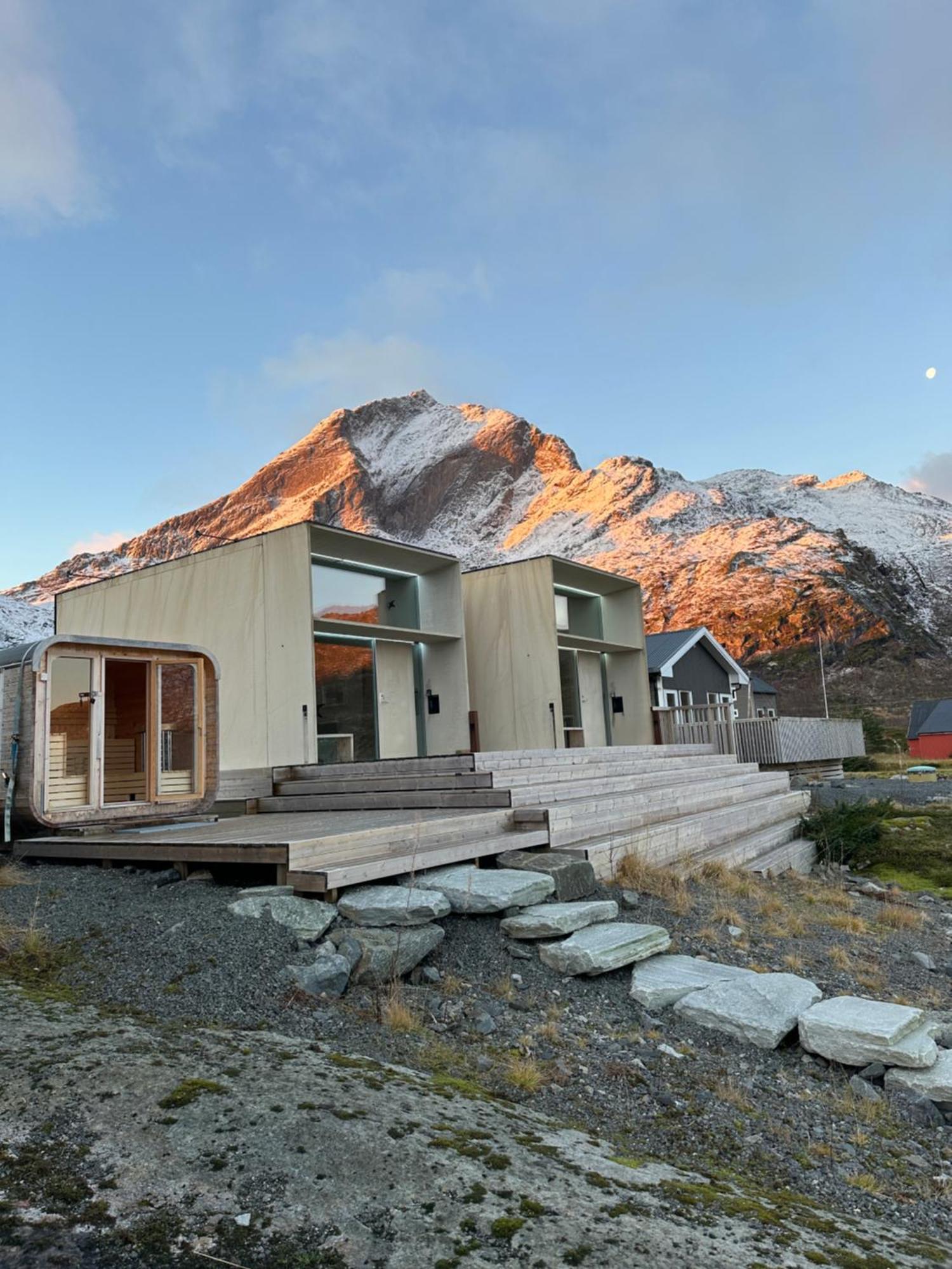 Oceanview Mini-House - Stunning Views Apartment Ramberg Exterior foto