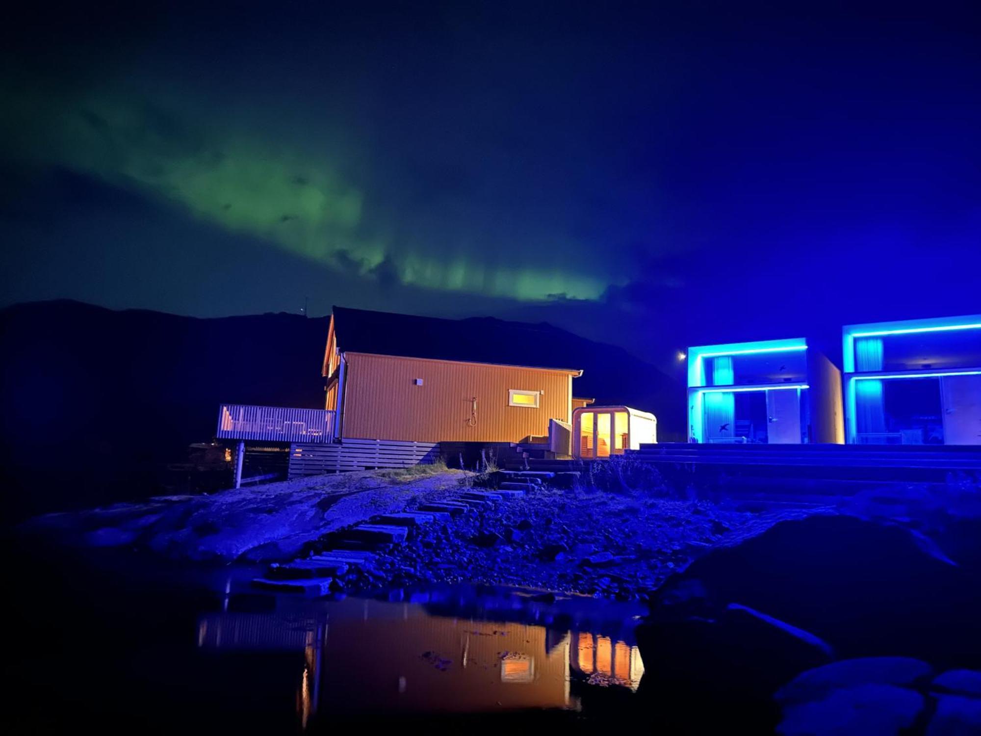 Oceanview Mini-House - Stunning Views Apartment Ramberg Exterior foto